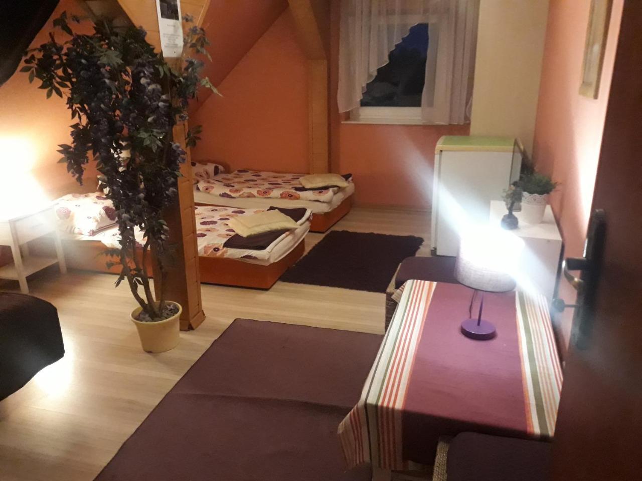 Agroturystyka Uniejow Ngoại thất bức ảnh